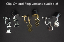 Load image into Gallery viewer, Gold Coin Studs