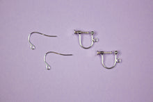 Load image into Gallery viewer, Vermillion Spark Earrings