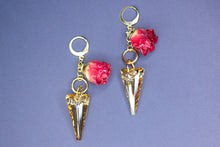 Load image into Gallery viewer, Briar Earrings
