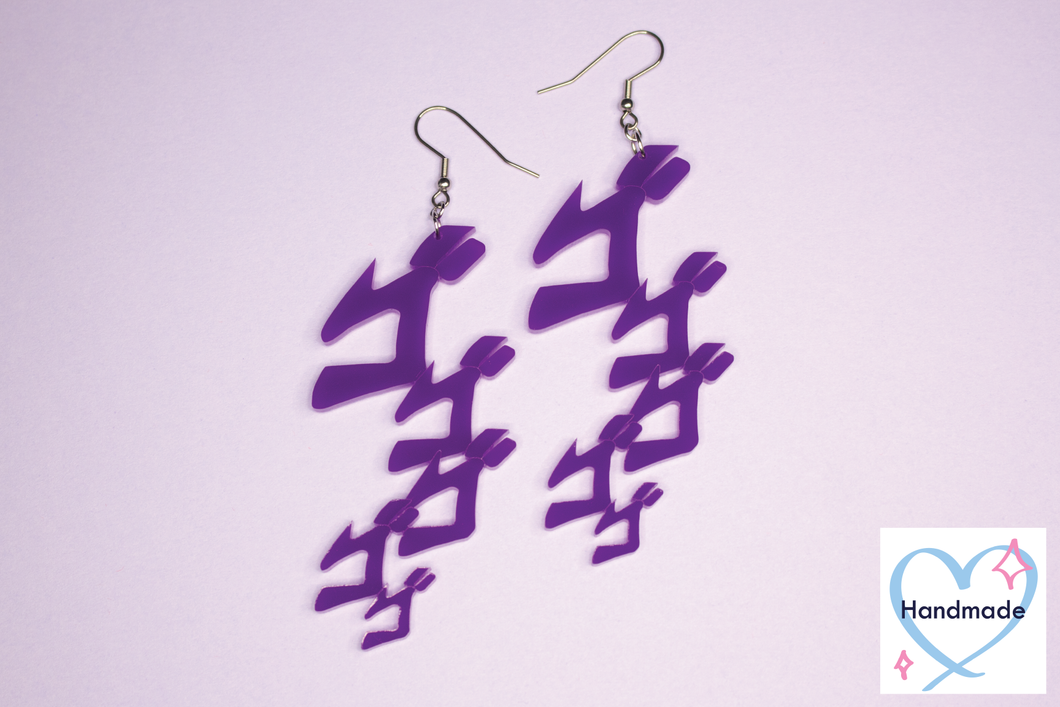 Menacing Earrings – iconografi